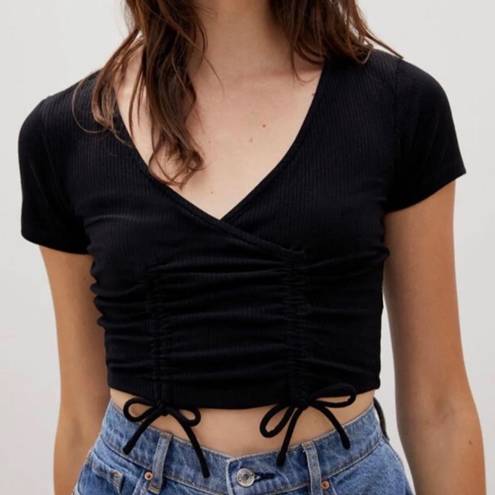 Pacsun black ruched crop top